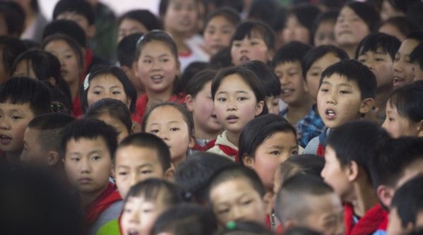 “六一微心愿，愛(ài)心暖童心”湘江電纜攜手村長(zhǎng)李銳愛(ài)心傳遞 點(diǎn)亮未來(lái)