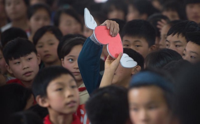 “六一微心愿，愛(ài)心暖童心”湘江電纜攜手村長(zhǎng)李銳愛(ài)心傳遞 點(diǎn)亮未來(lái)